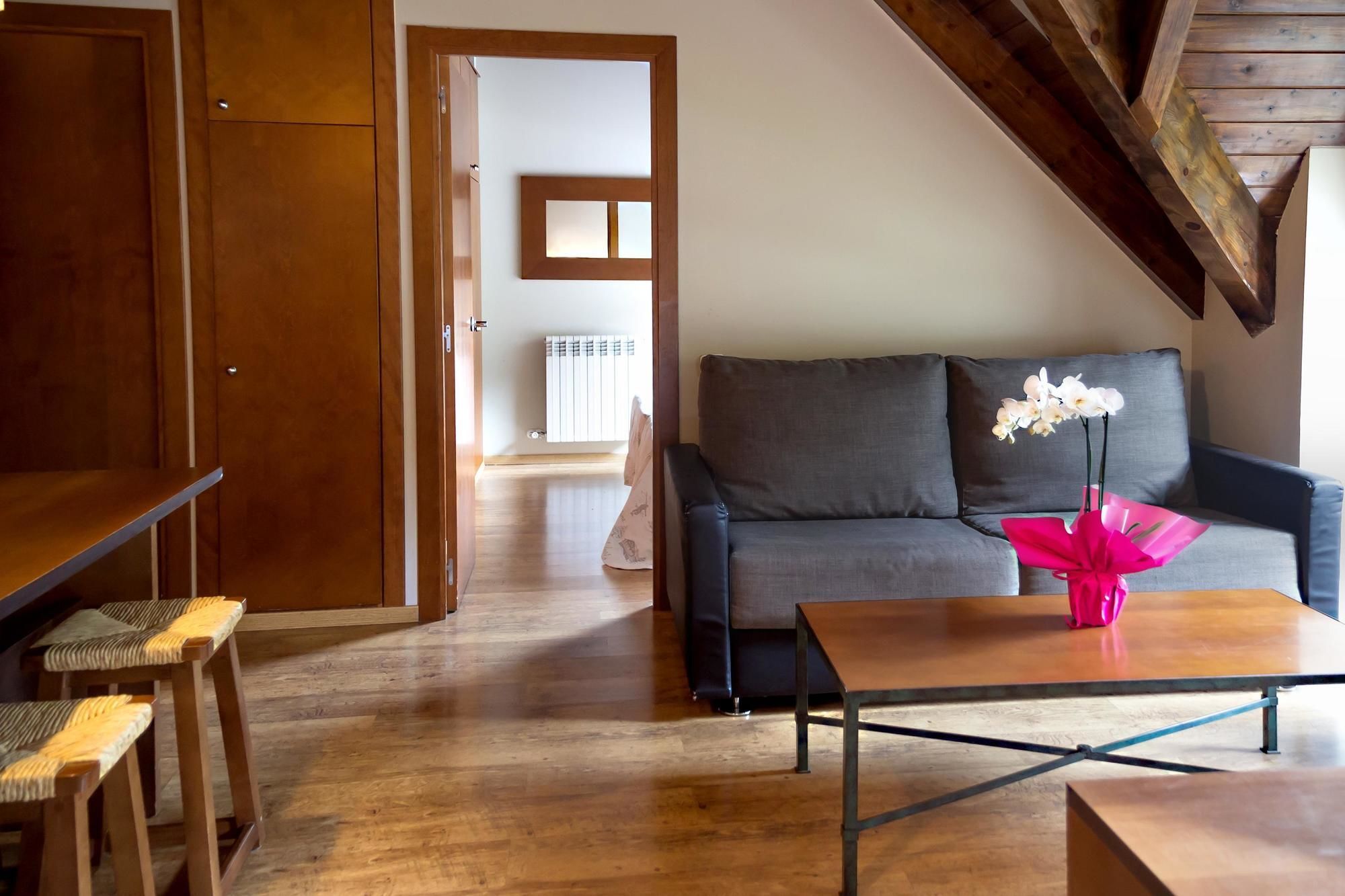 Aparthotel La Vall Blanca Вьелья Экстерьер фото